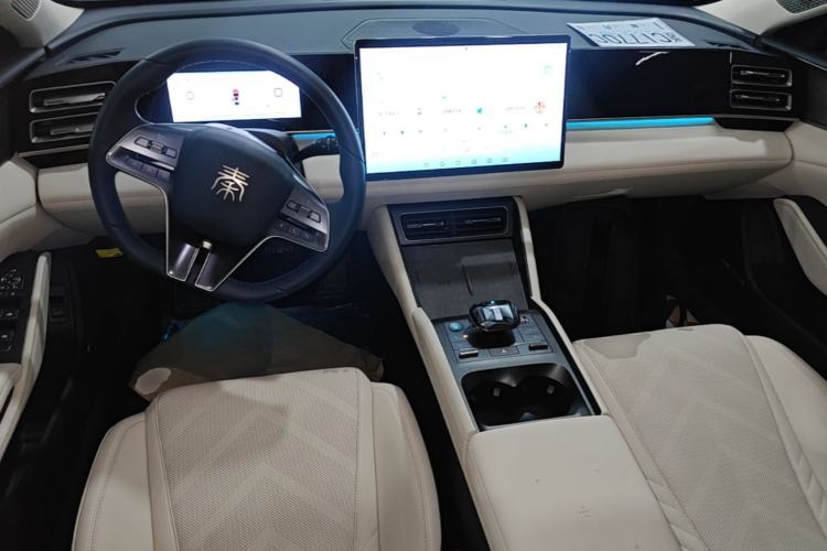 Used BYD Qin L 2024 DM-i 120KM Excellence Model Center Console