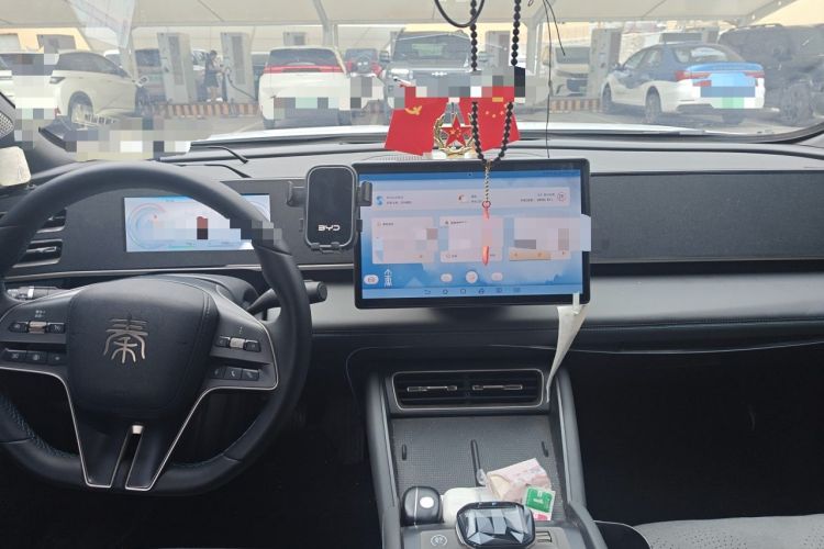 Used BYD Qin L 2024 DM-i 80KM Beyond Model Center Console