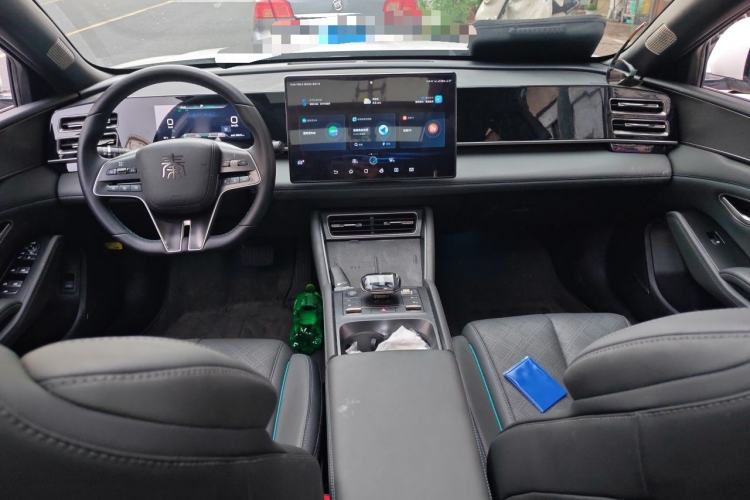 Used BYD Qin L 2024 DM-i 120KM Excellence Model Center Console