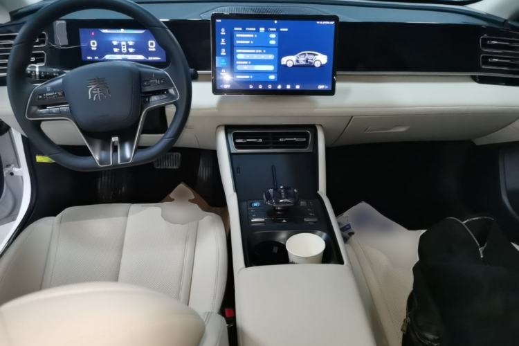 Used BYD Qin L 2024 DM-i 120KM Leading Model Center Console