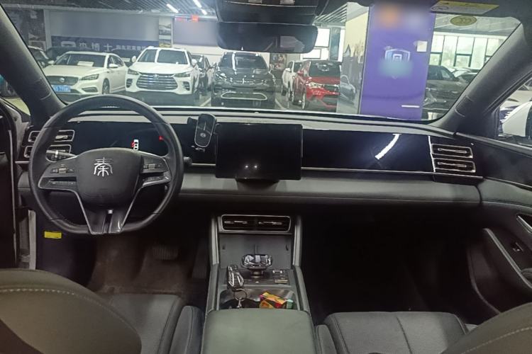 Used BYD Qin L 2024 DM-i 80KM Leading Model Center Console