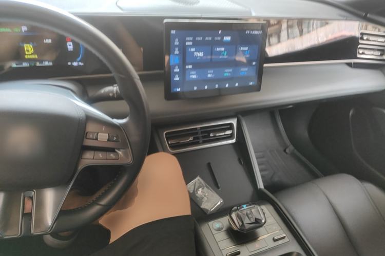 Used BYD Qin L 2024 DM-i 80KM Leading Model Center Console
