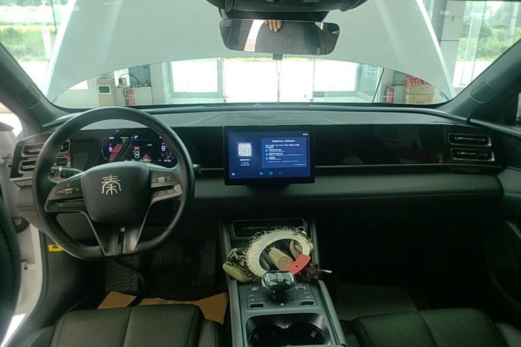 Used BYD Qin L 2024 DM-i 80KM Leading Model Center Console