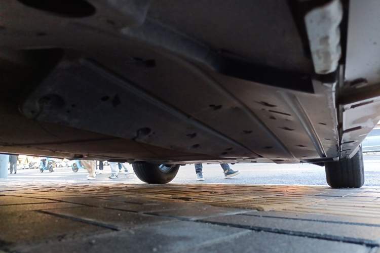 Used BYD Qin L 2024 DM-i 80KM Leading Model Chassis Front Left
