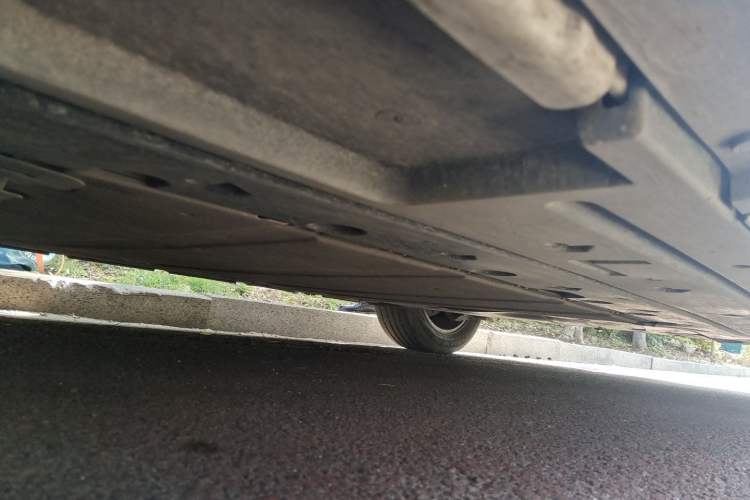 Used BYD Qin L 2024 DM-i 120KM Leading Model Chassis Front Left