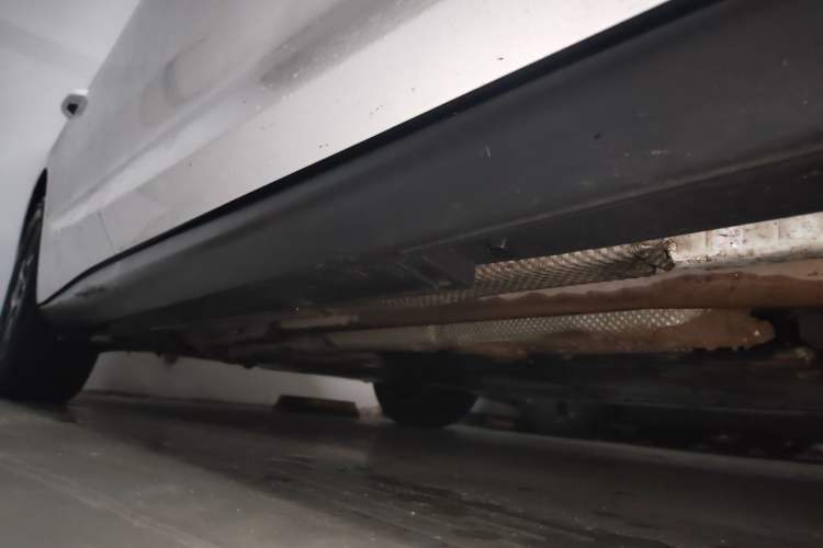 Used BYD Qin L 2024 DM-i 80KM Beyond Model Chassis Front Right