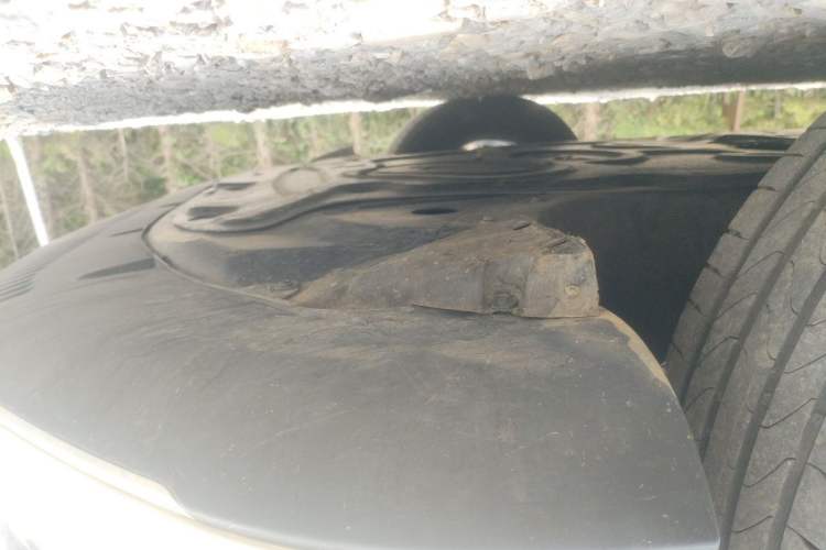 Used BYD Qin L 2024 DM-i 80KM Leading Model Chassis Front Right