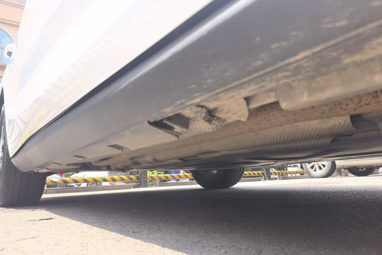 Used BYD Qin L 2024 DM-i 120KM Beyond Model Chassis Front Right