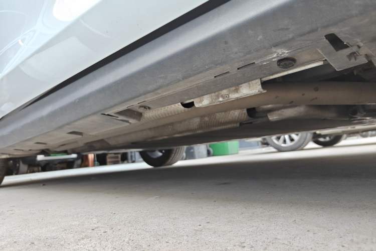 Used BYD Qin L 2024 DM-i 120KM Excellence Model Chassis Front Right