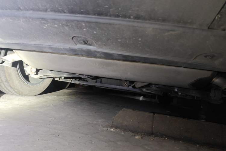 Used BYD Qin L 2024 DM-i 120KM Leading Model Chassis Rear