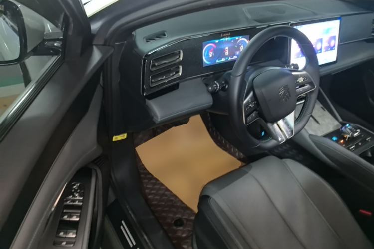 Used BYD Qin L 2024 DM-i 120KM Beyond Model Driver Seat