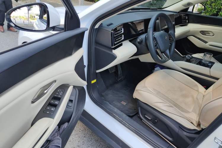 Used BYD Qin L 2024 DM-i 120KM Beyond Model Driver Seat