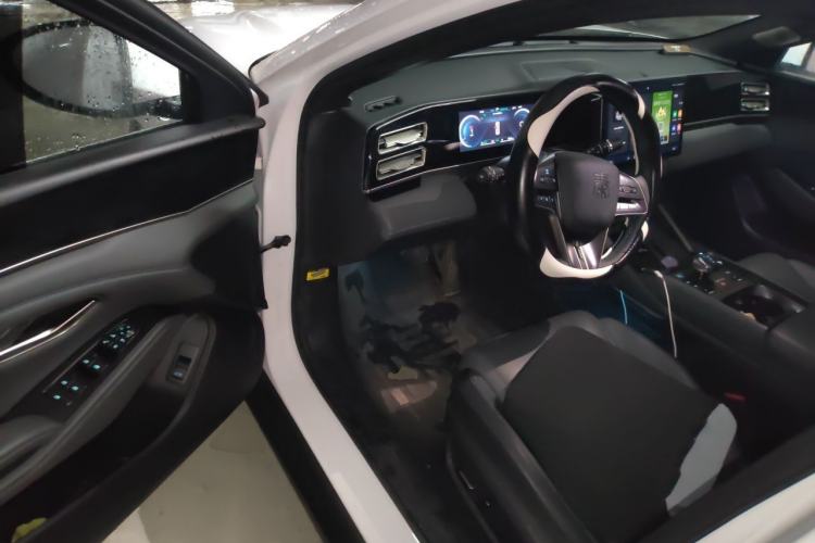 Used BYD Qin L 2024 DM-i 80KM Beyond Model Driver Seat