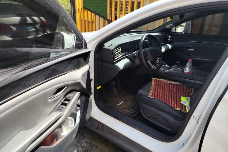 Used BYD Qin L 2024 DM-i 80KM Beyond Model Driver Seat