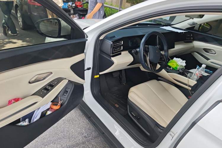 Used BYD Qin L 2024 DM-i 80KM Beyond Model Driver Seat