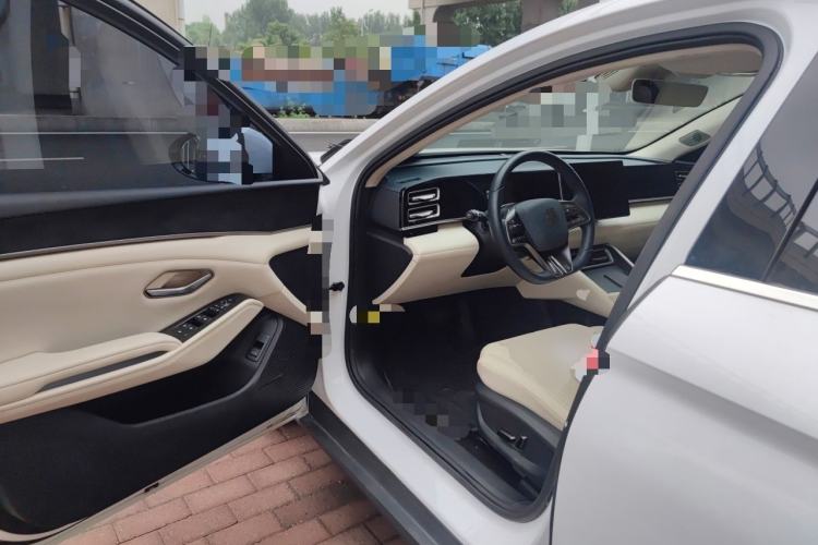 Used BYD Qin L 2024 DM-i 120KM Beyond Model Driver Seat