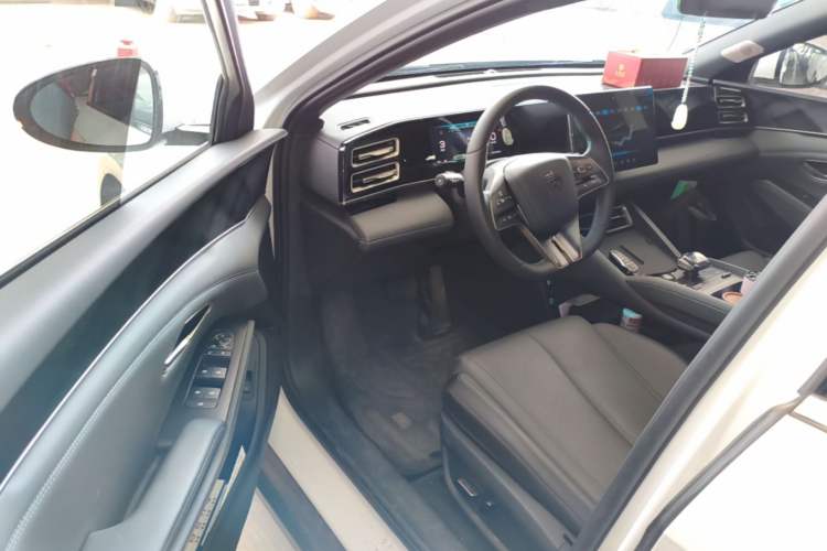 Used BYD Qin L 2024 DM-i 120KM Leading Model Driver Seat