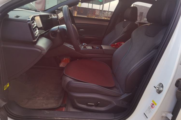 Used BYD Qin L 2024 DM-i 120KM Excellence Model Driver Seat
