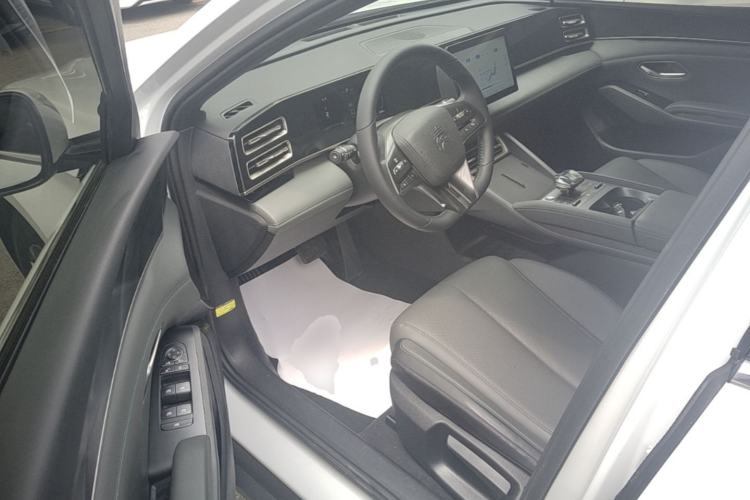 Used BYD Qin L 2024 DM-i 80KM Leading Model Driver Seat