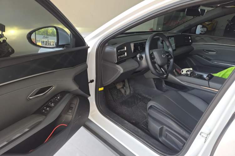 Used BYD Qin L 2024 DM-i 80KM Leading Model Driver Seat