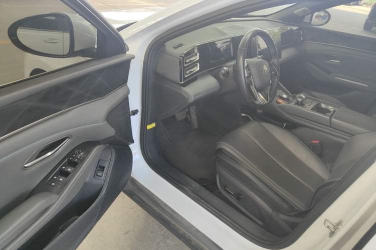 Used BYD Qin L 2024 DM-i 80KM Beyond Model Driver Seat