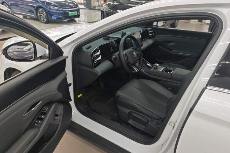 Used BYD Qin L 2024 DM-i 80KM Leading Model Driver Seat