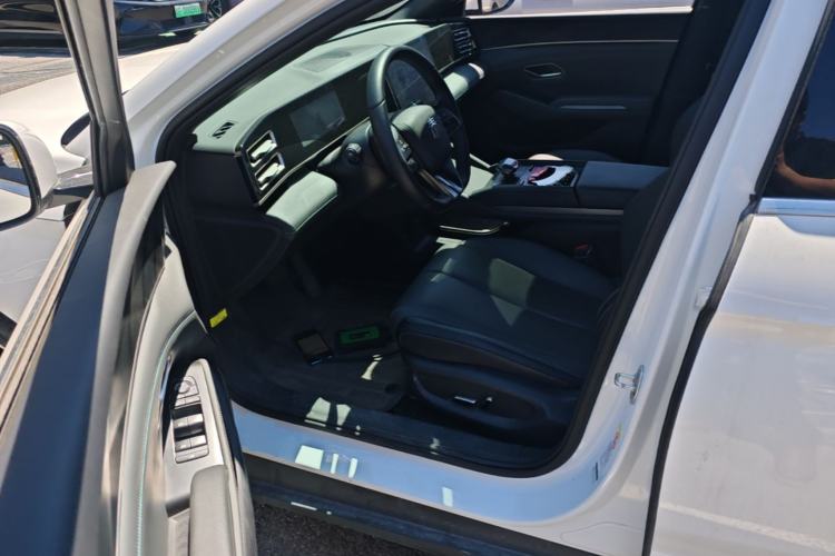 Used BYD Qin L 2024 DM-i 120KM Beyond Model Driver Seat