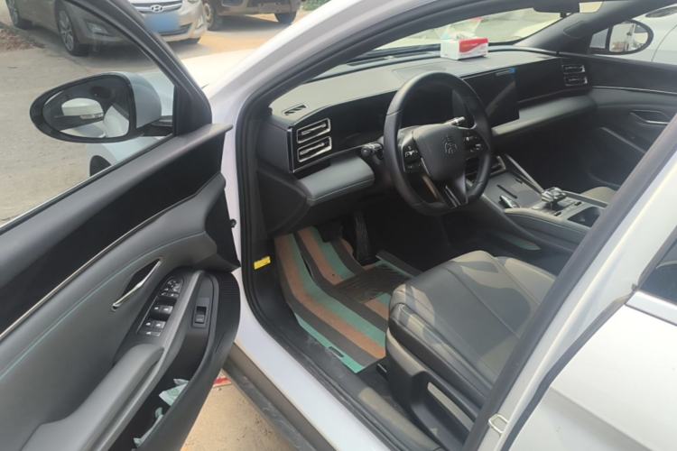 Used BYD Qin L 2024 DM-i 80KM Leading Model Driver Seat