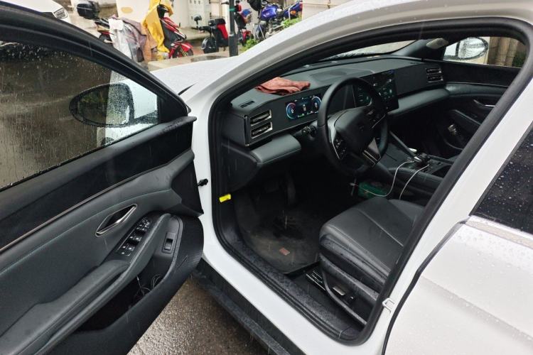 Used BYD Qin L 2024 DM-i 80KM Beyond Model Driver Seat