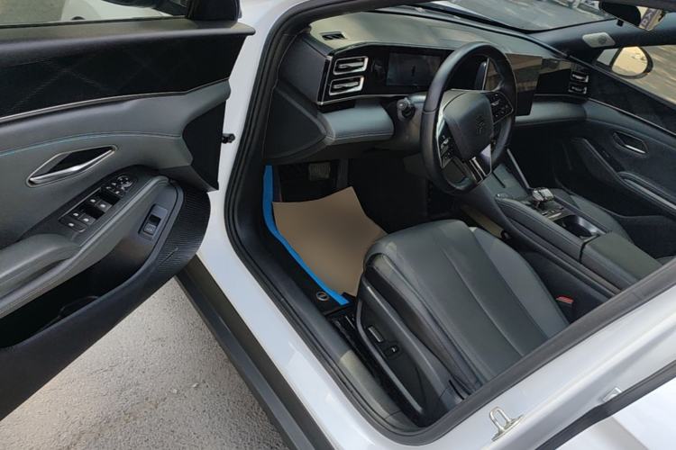 Used BYD Qin L 2024 DM-i 80KM Beyond Model Driver Seat