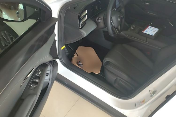 Used BYD Qin L 2024 DM-i 80KM Leading Model Driver Seat