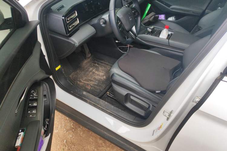 Used BYD Qin L 2024 DM-i 80KM Leading Model Driver Seat