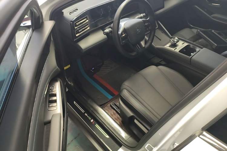 Used BYD Qin L 2024 DM-i 80KM Leading Model Driver Seat