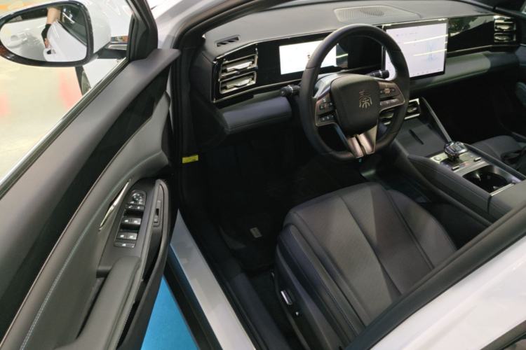 Used BYD Qin L 2024 DM-i 80KM Beyond Model Driver Seat