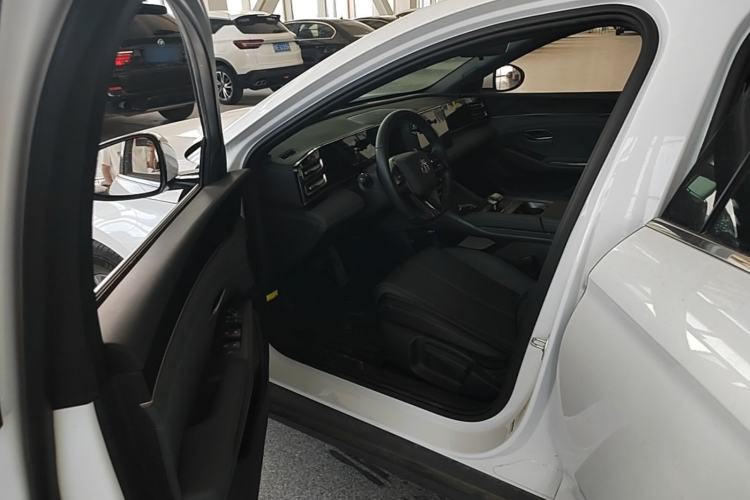 Used BYD Qin L 2024 DM-i 80KM Leading Model Driver Seat