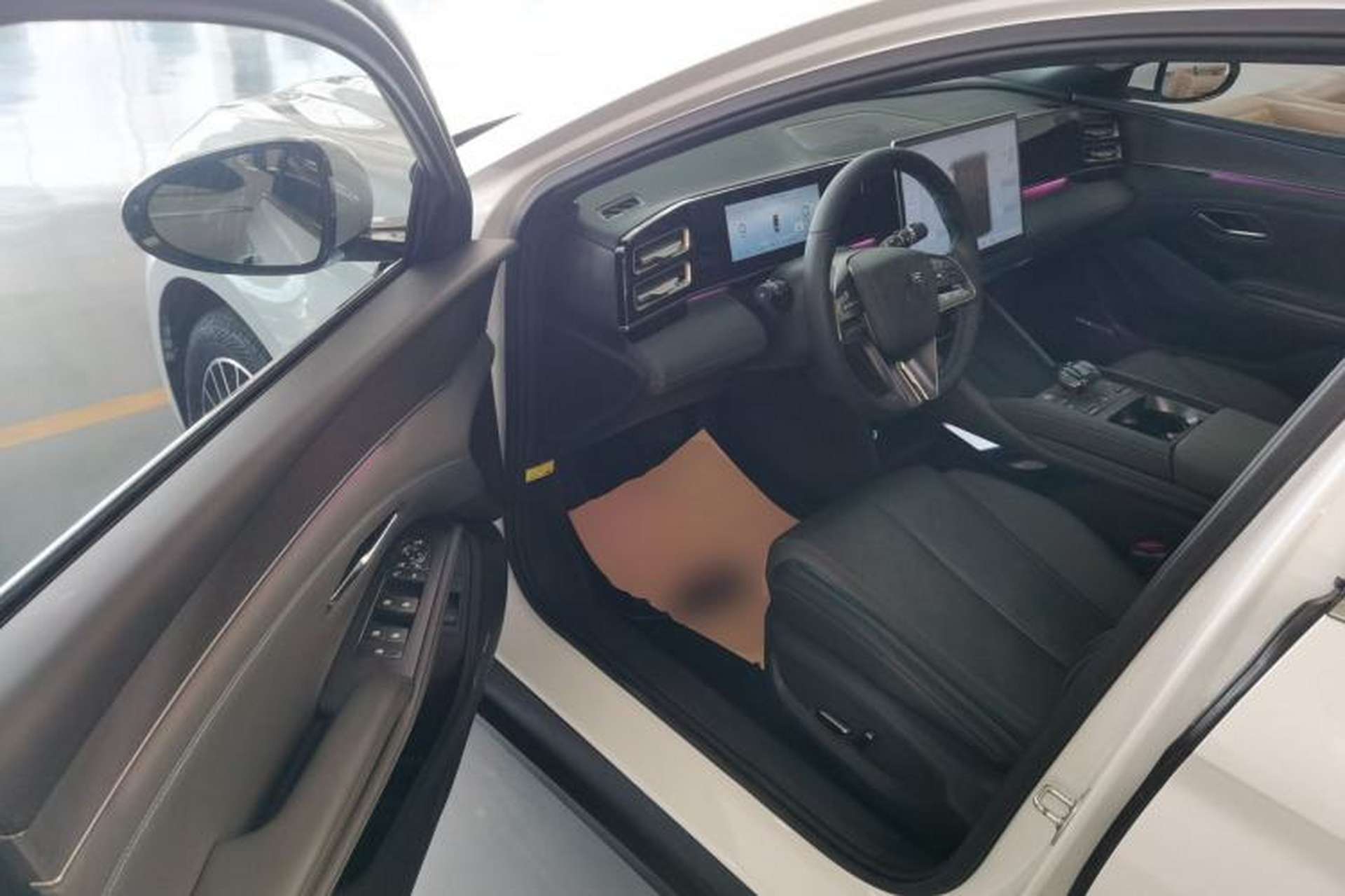 Used BYD Qin L 2024 DM-i 120KM Excellence Model Driver Seat