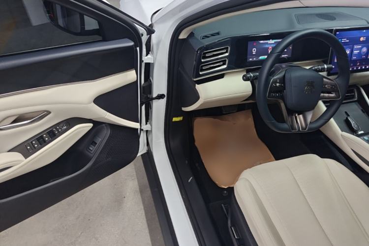 Used BYD Qin L 2024 DM-i 120KM Leading Model Driver Seat