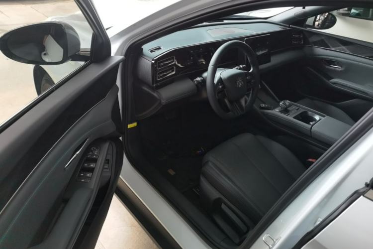 Used BYD Qin L 2024 DM-i 80KM Leading Model Driver Seat