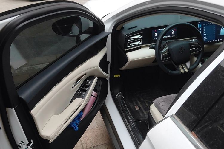 Used BYD Qin L 2024 DM-i 120KM Leading Model Driver Seat