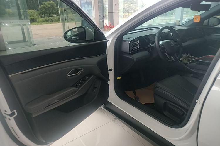 Used BYD Qin L 2024 DM-i 80KM Leading Model Driver Seat