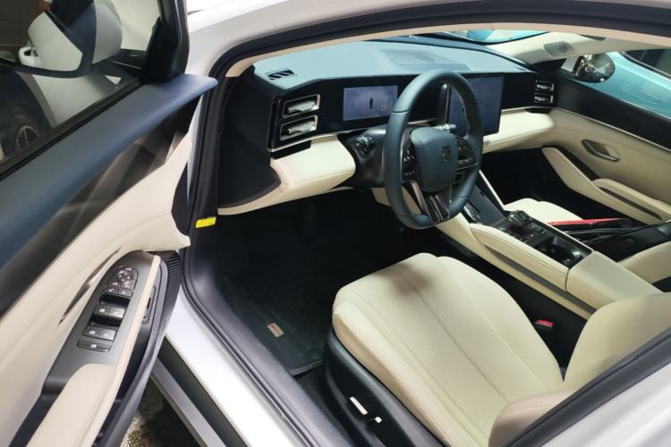 Used BYD Qin L 2024 DM-i 120KM Beyond Model Driver Seat