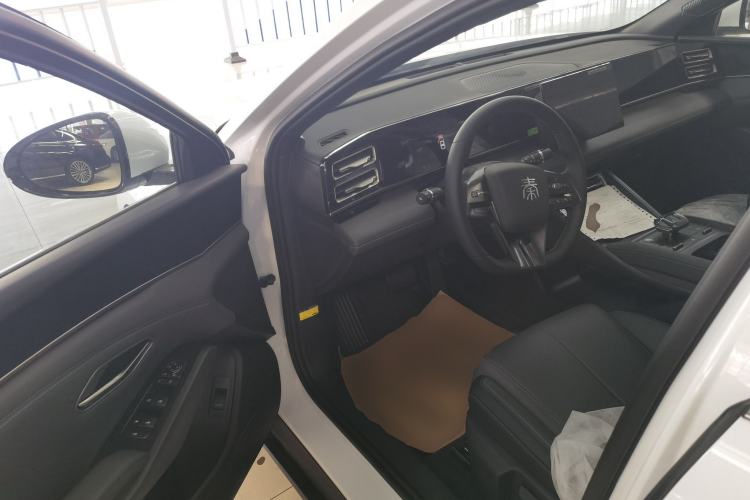 Used BYD Qin L 2024 DM-i 80KM Leading Model Driver Seat