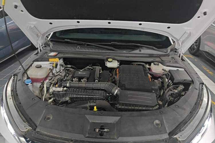 Used BYD Qin L 2024 DM-i 80KM Beyond Model Engine Bay