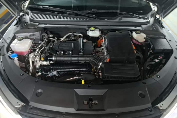 Used BYD Qin L 2024 DM-i 120KM Beyond Model Engine Bay
