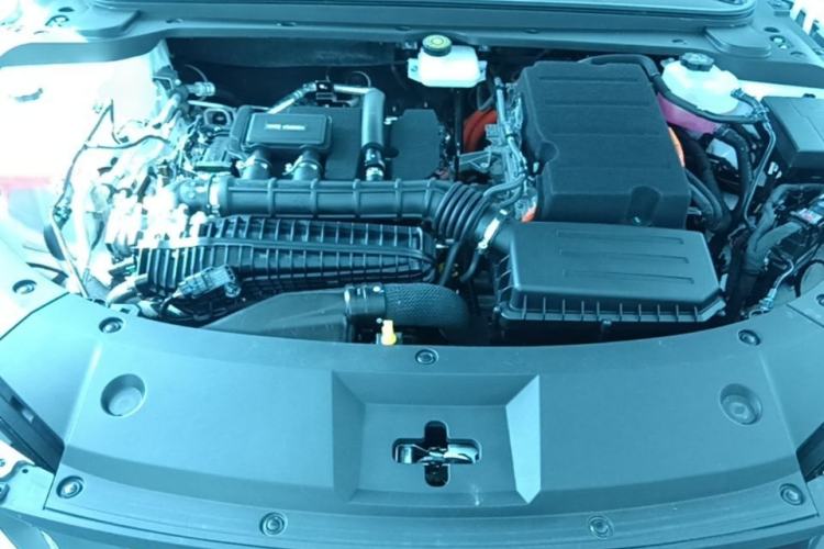 Used BYD Qin L 2024 DM-i 120KM Beyond Model Engine Bay