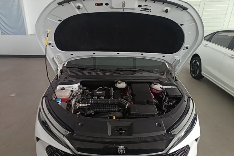 Used BYD Qin L 2024 DM-i 120KM Leading Model Engine Bay
