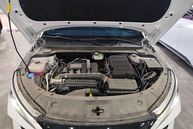 Used BYD Qin L 2024 DM-i 120KM Beyond Model Engine Bay