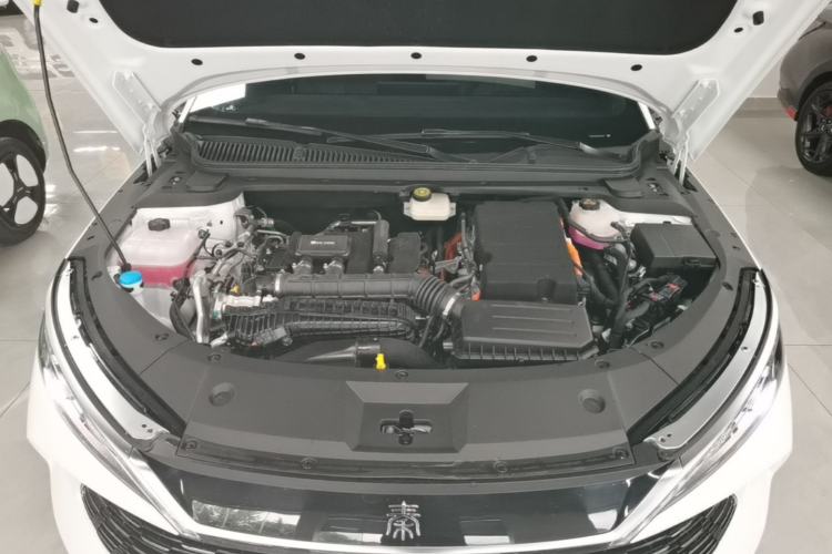 Used BYD Qin L 2024 DM-i 120KM Beyond Model Engine Bay