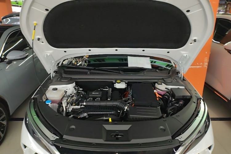 Used BYD Qin L 2024 DM-i 120KM Beyond Model Engine Bay