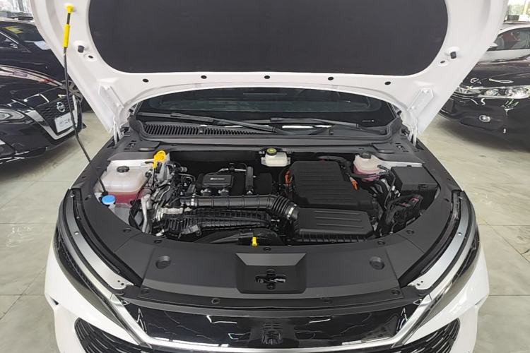 Used BYD Qin L 2024 DM-i 80KM Beyond Model Engine Bay